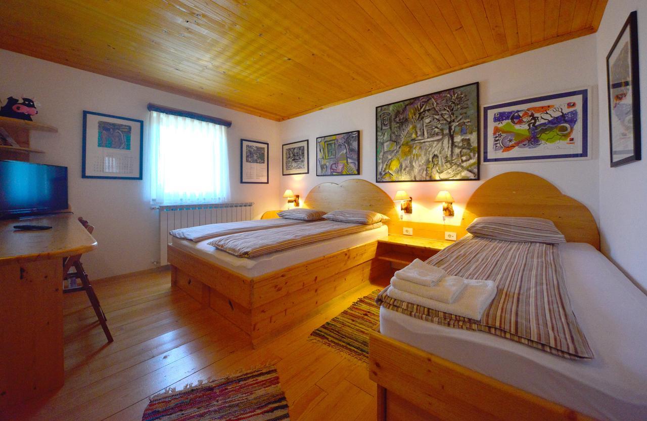 Kod Korita Rooms Crni Lug Exterior foto